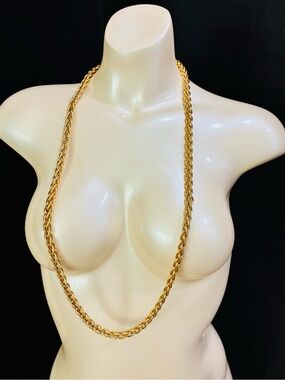 Monet Gold-Tone THICK HEAVY Rope Chain Necklace UNISEX Bold Everyday Elegant EUC